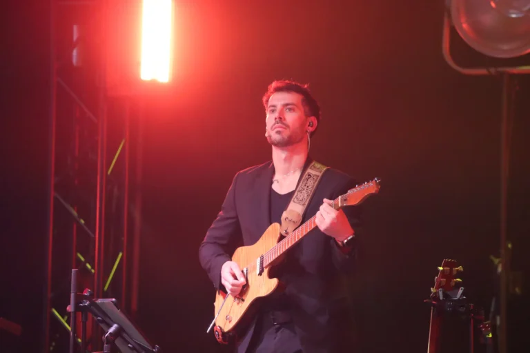 Cesar Bouad à la guitare
